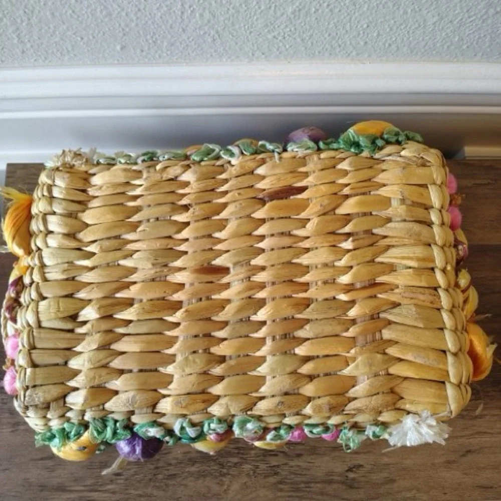 Vtg Woven Raffia Straw Casserole Basket Faux Fruit Vegetables Mushrooms